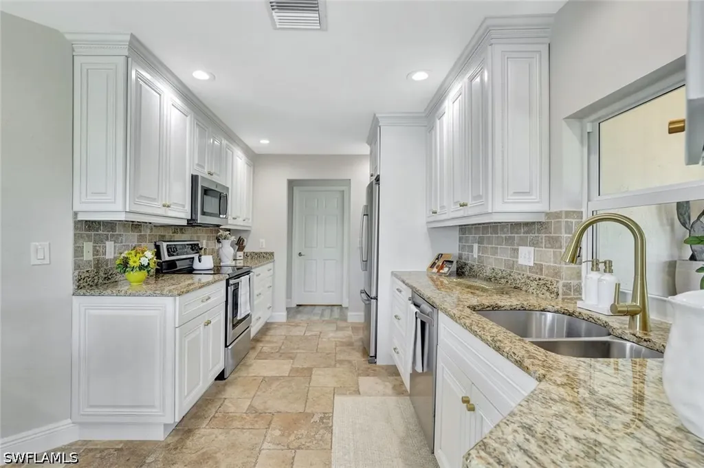 1350 Waikiki Court Marco Island FL 34145