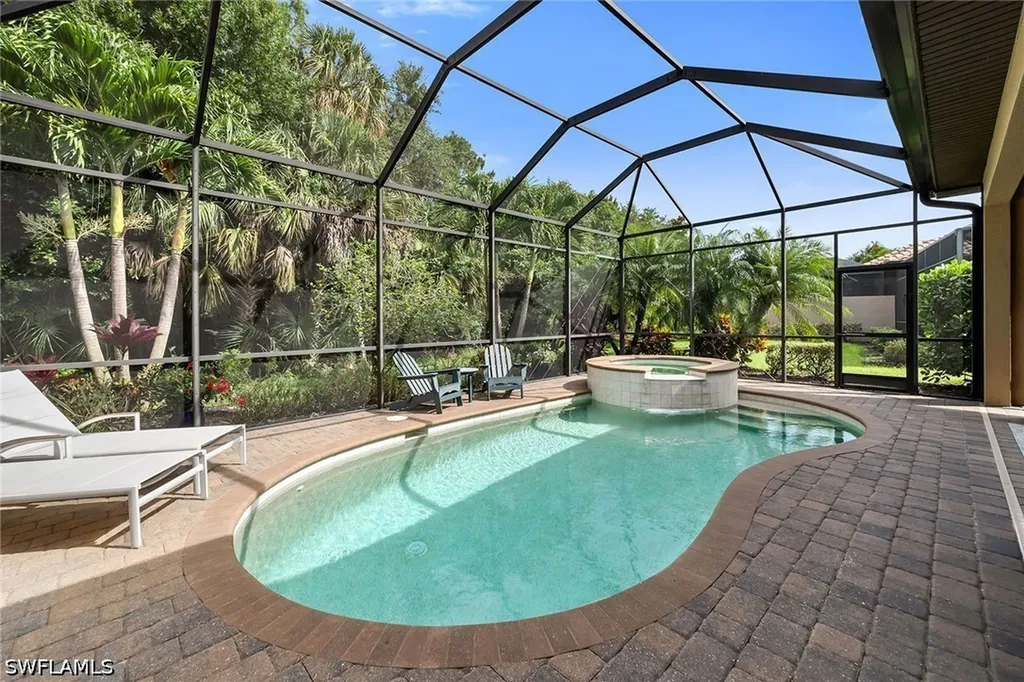 6589 Roma Way Naples FL 34113