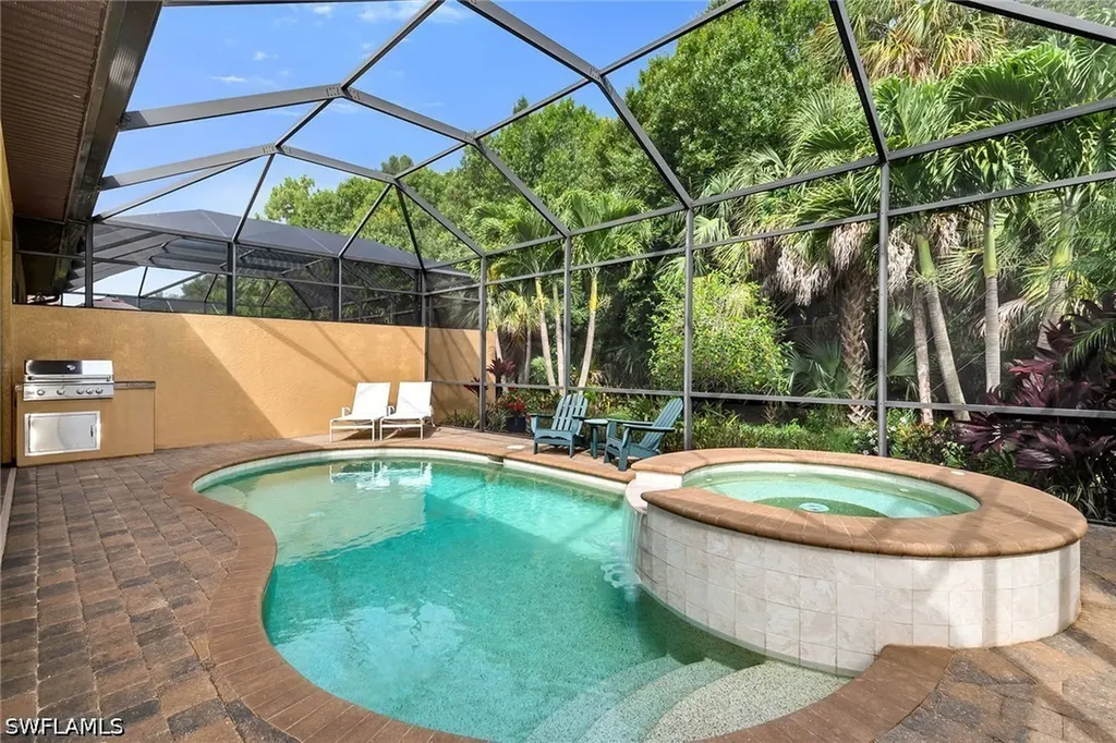 6589 Roma Way Naples FL 34113