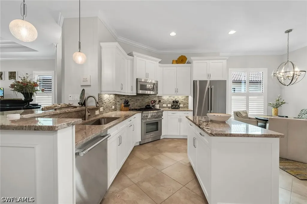 6589 Roma Way Naples FL 34113