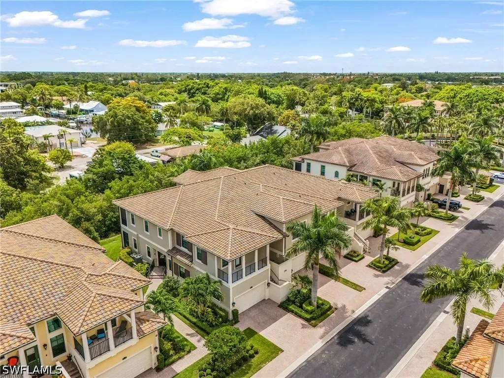 2488 Breakwater Way Naples FL 34112