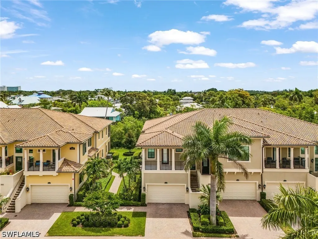 2488 Breakwater Way Naples FL 34112