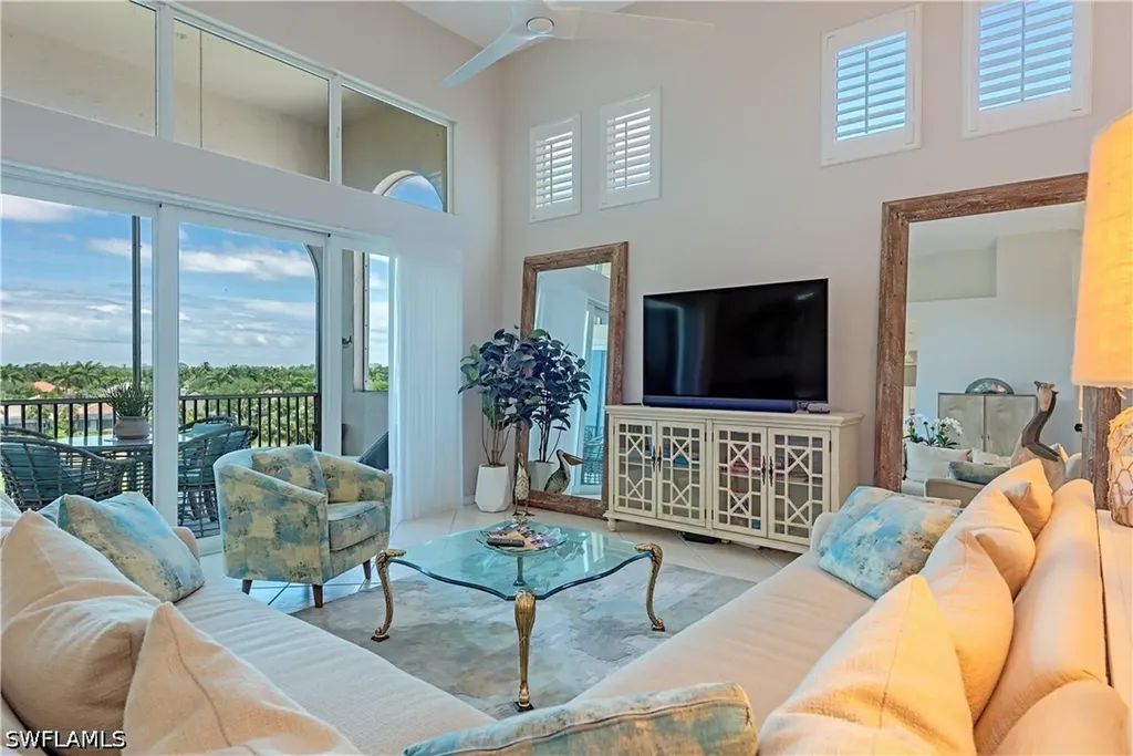 1590 Clermont Drive Naples FL 34109