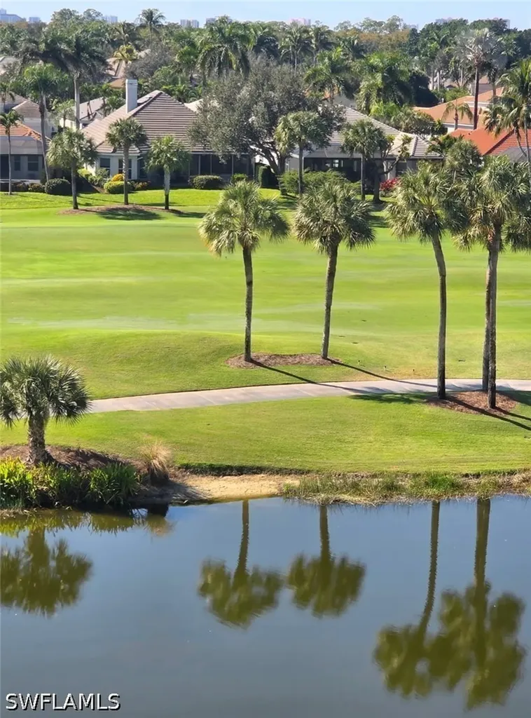 1590 Clermont Drive Naples FL 34109