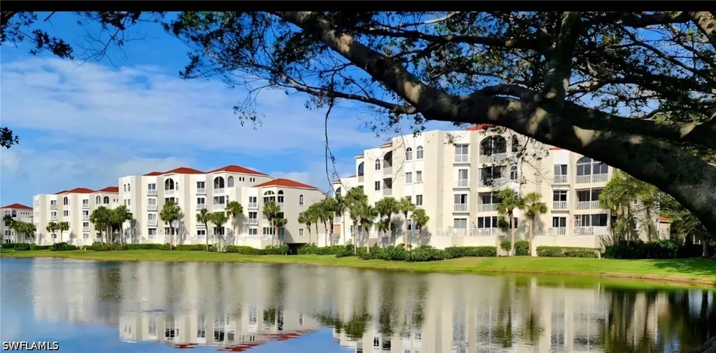 1590 Clermont Drive Naples FL 34109