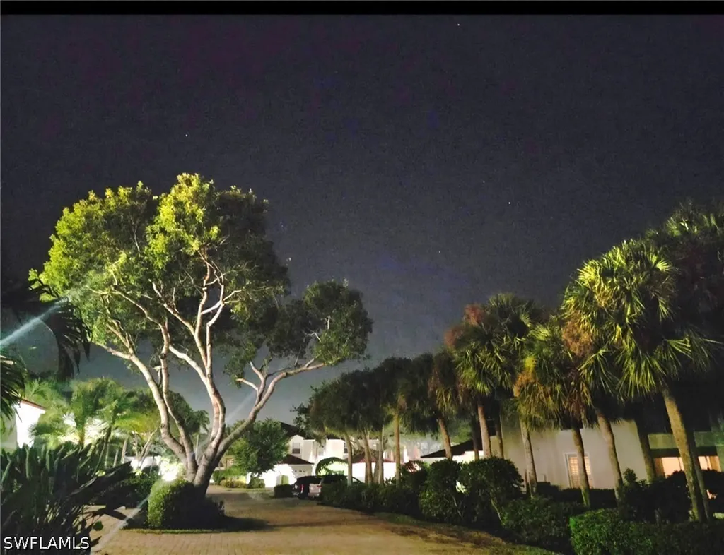 1590 Clermont Drive Naples FL 34109