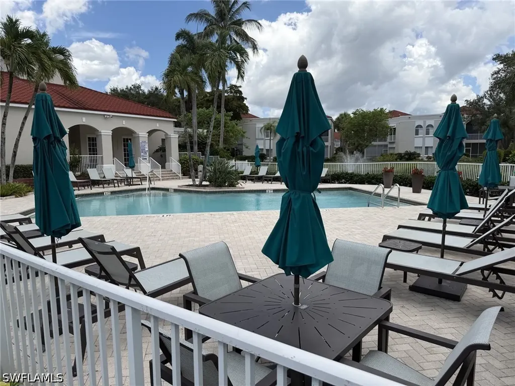 1590 Clermont Drive Naples FL 34109