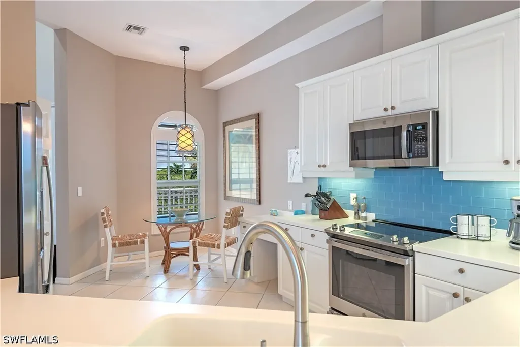 1590 Clermont Drive Naples FL 34109