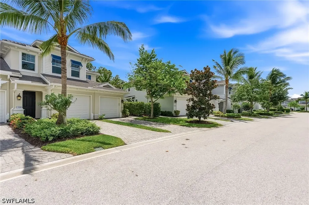 6969 Avalon Circle Naples FL 34112