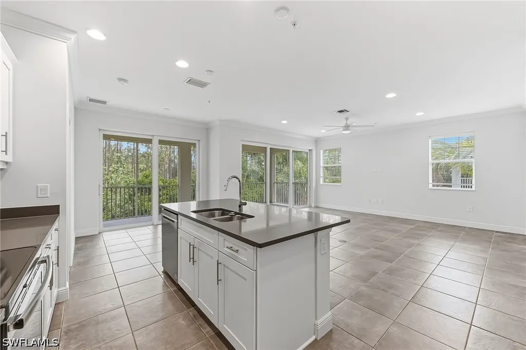 6969 Avalon Circle Naples FL 34112