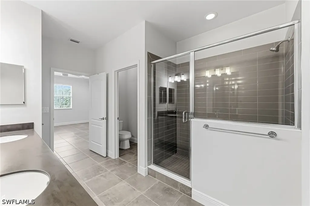6969 Avalon Circle Naples FL 34112