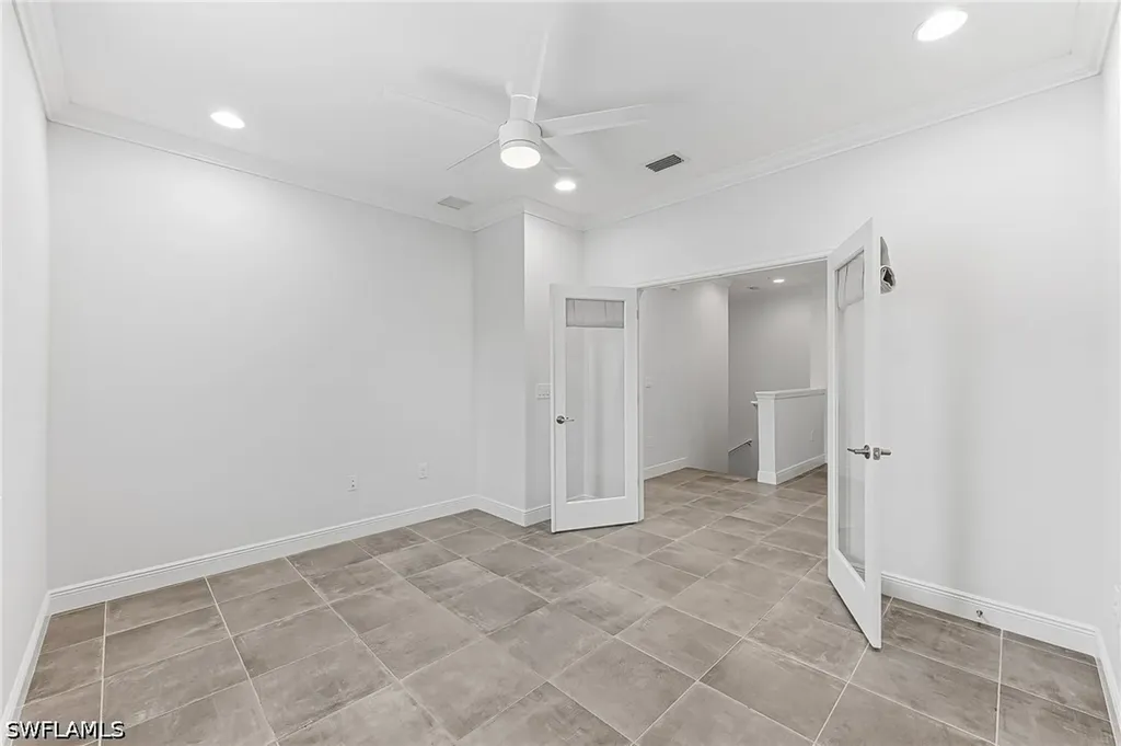 6969 Avalon Circle Naples FL 34112