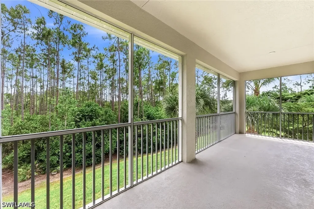 6969 Avalon Circle Naples FL 34112