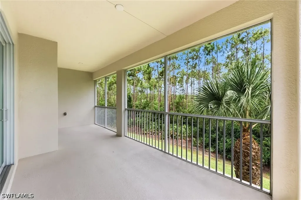 6969 Avalon Circle Naples FL 34112