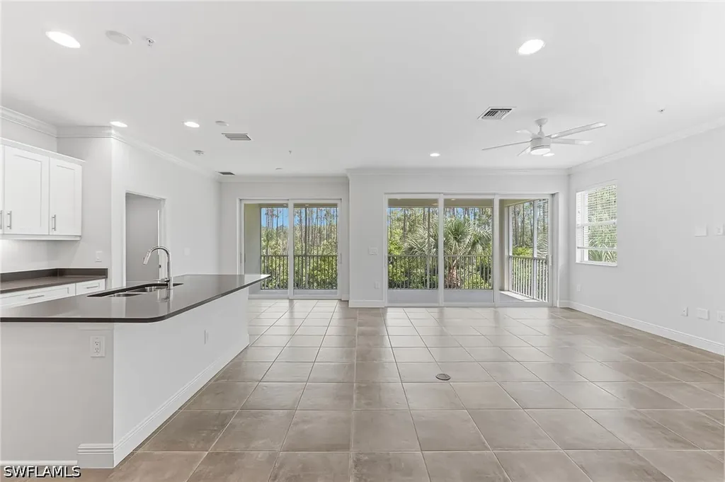6969 Avalon Circle Naples FL 34112