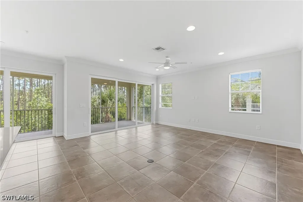 6969 Avalon Circle Naples FL 34112