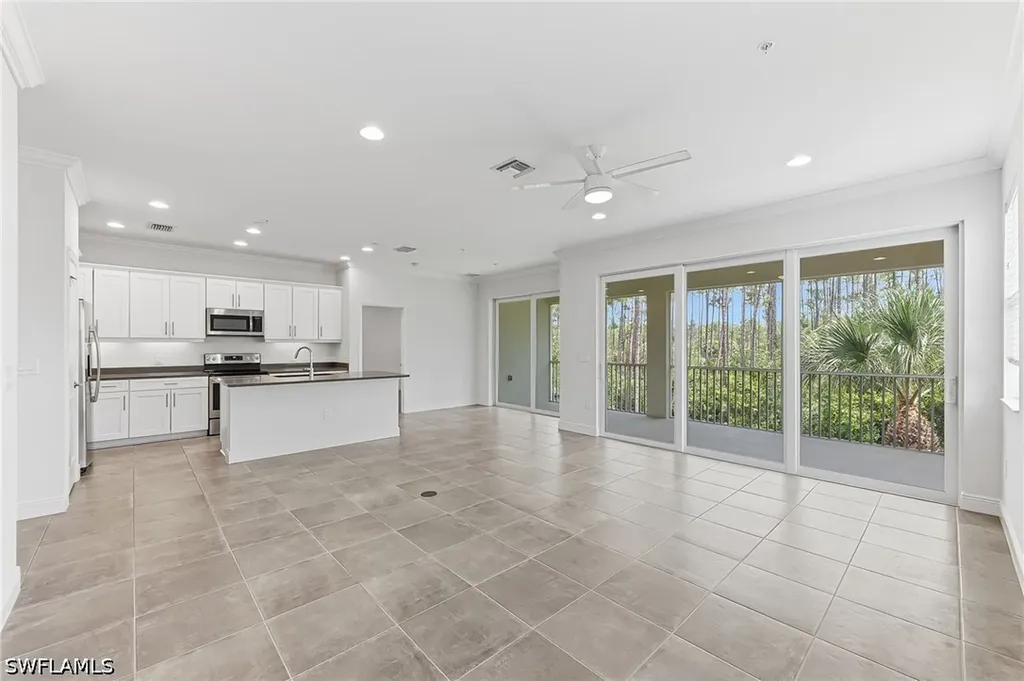 6969 Avalon Circle Naples FL 34112