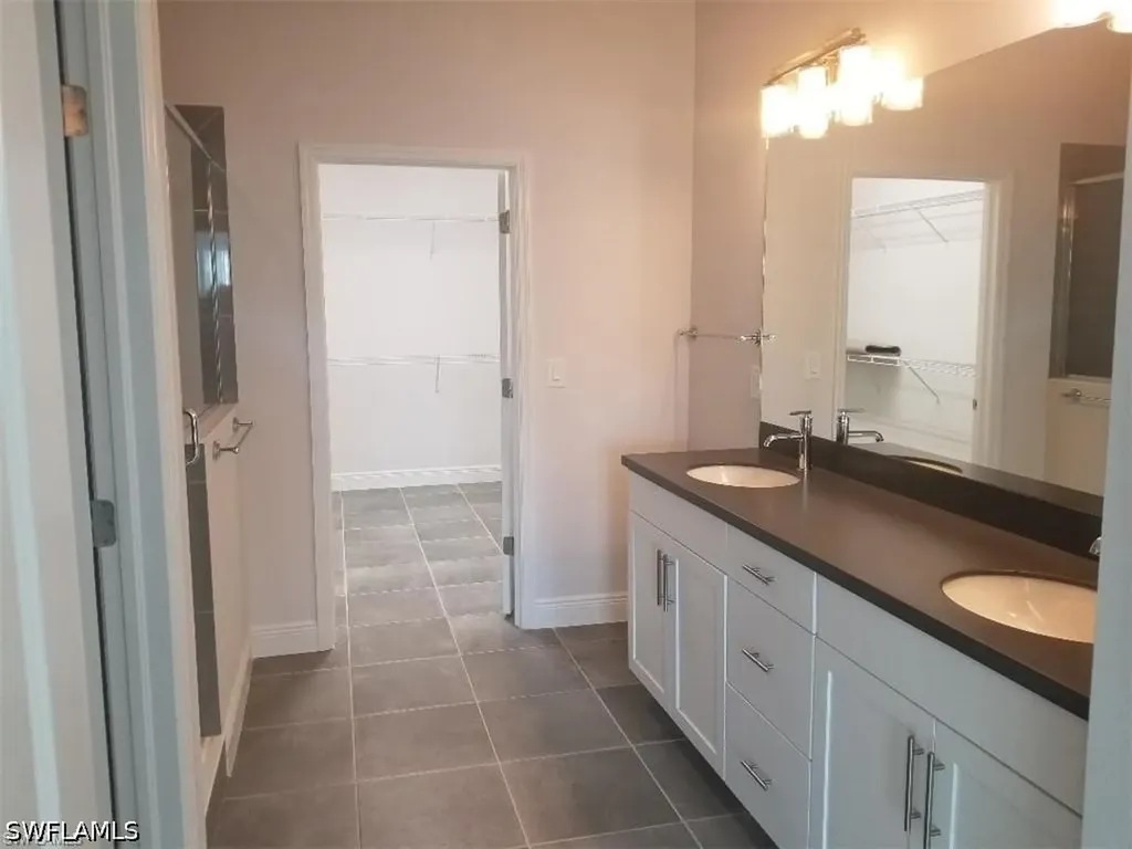 6969 Avalon Circle Naples FL 34112