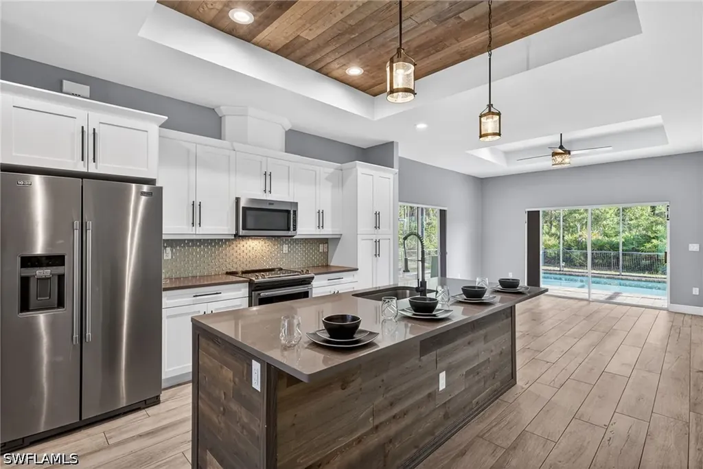 2131 22nd Avenue NE Naples FL 34120