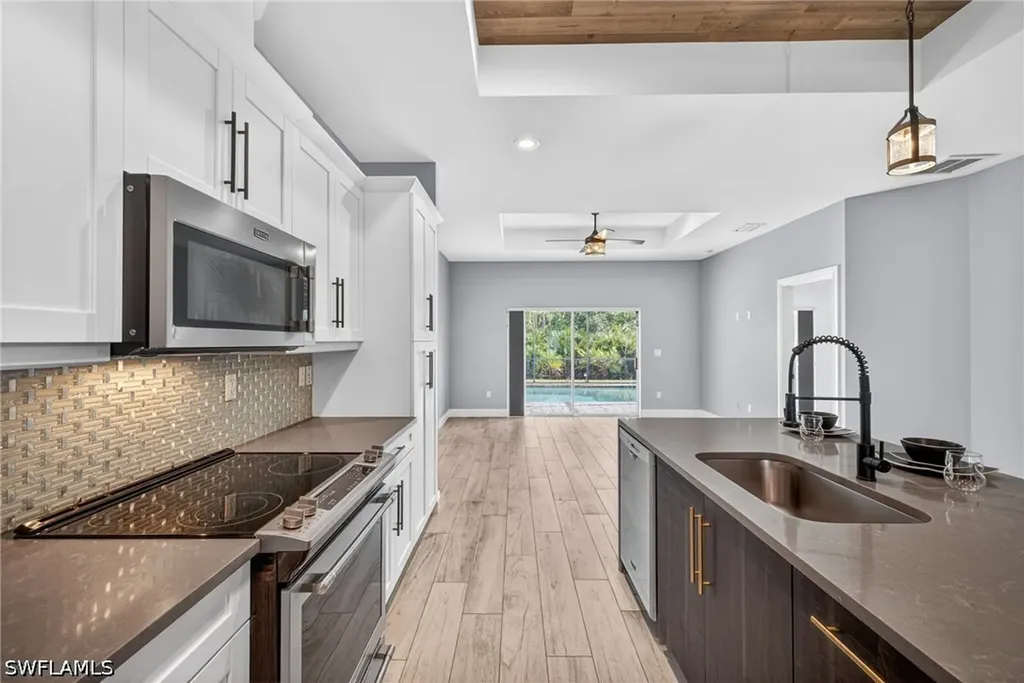 2131 22nd Avenue NE Naples FL 34120
