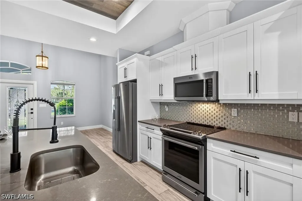 2131 22nd Avenue NE Naples FL 34120