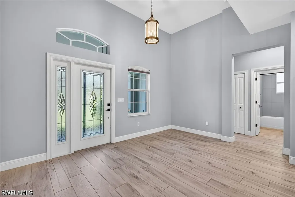 2131 22nd Avenue NE Naples FL 34120