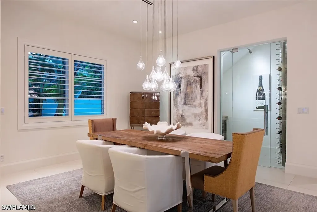 501 2nd Avenue N Naples FL 34102