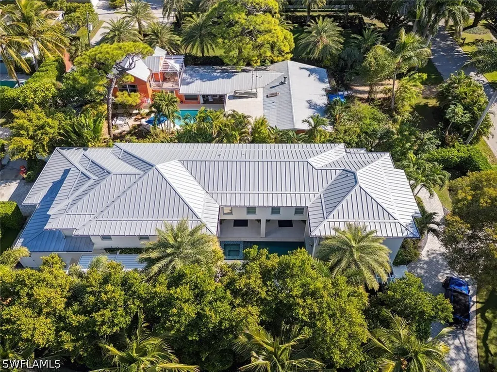 501 2nd Avenue N Naples FL 34102