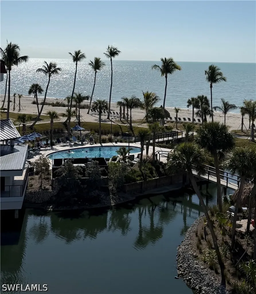 2445 W Gulf Drive Sanibel FL 33957