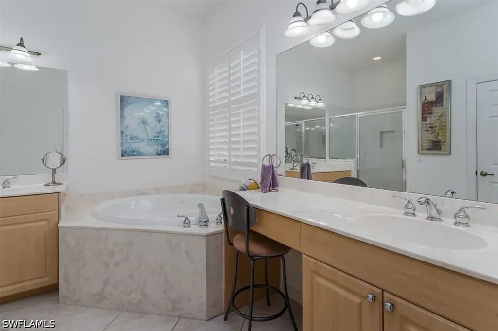 15821 Delaplata Lane Naples FL 34110