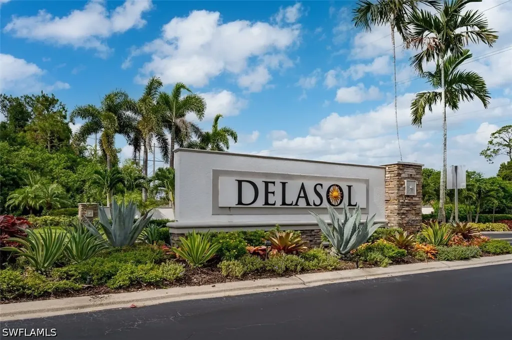 15821 Delaplata Lane Naples FL 34110