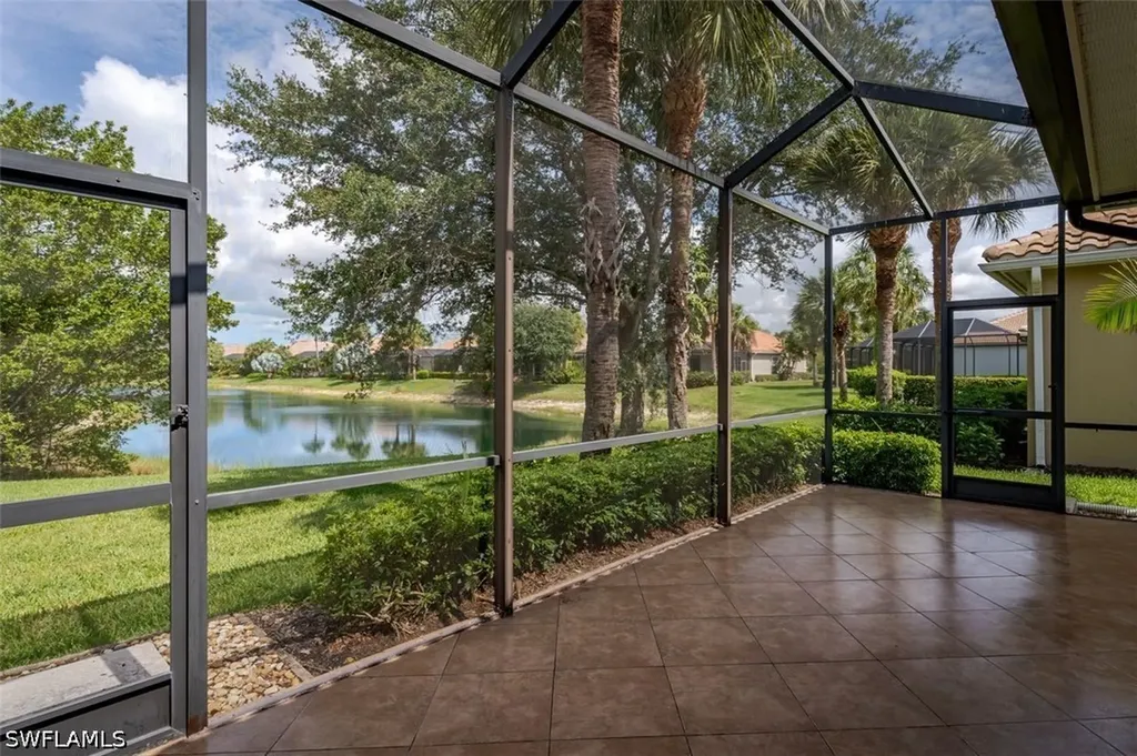 15821 Delaplata Lane Naples FL 34110