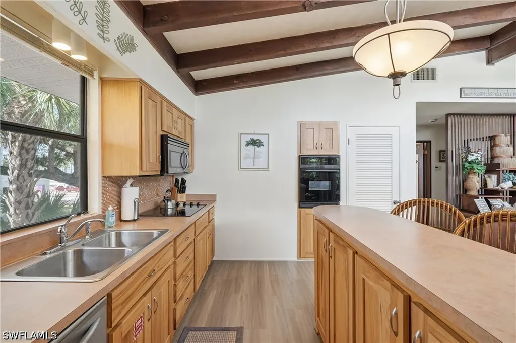 5370 / 5372 Palmetto Street Fort Myers Beach FL 33931