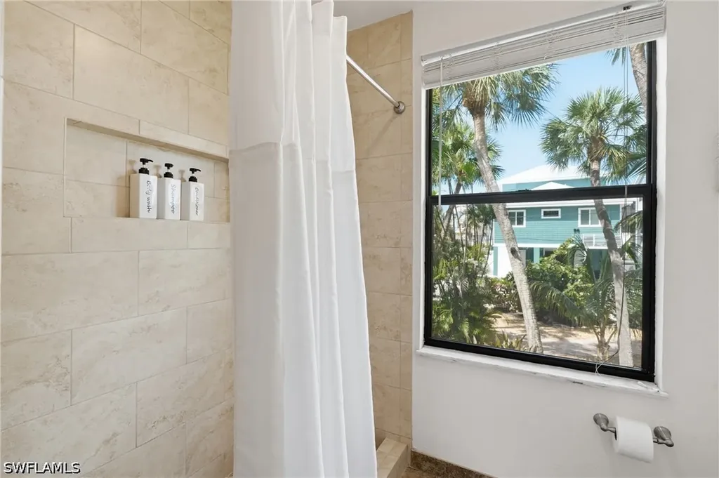 5370 / 5372 Palmetto Street Fort Myers Beach FL 33931