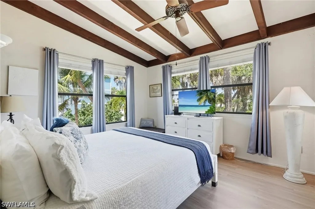 5370 / 5372 Palmetto Street Fort Myers Beach FL 33931