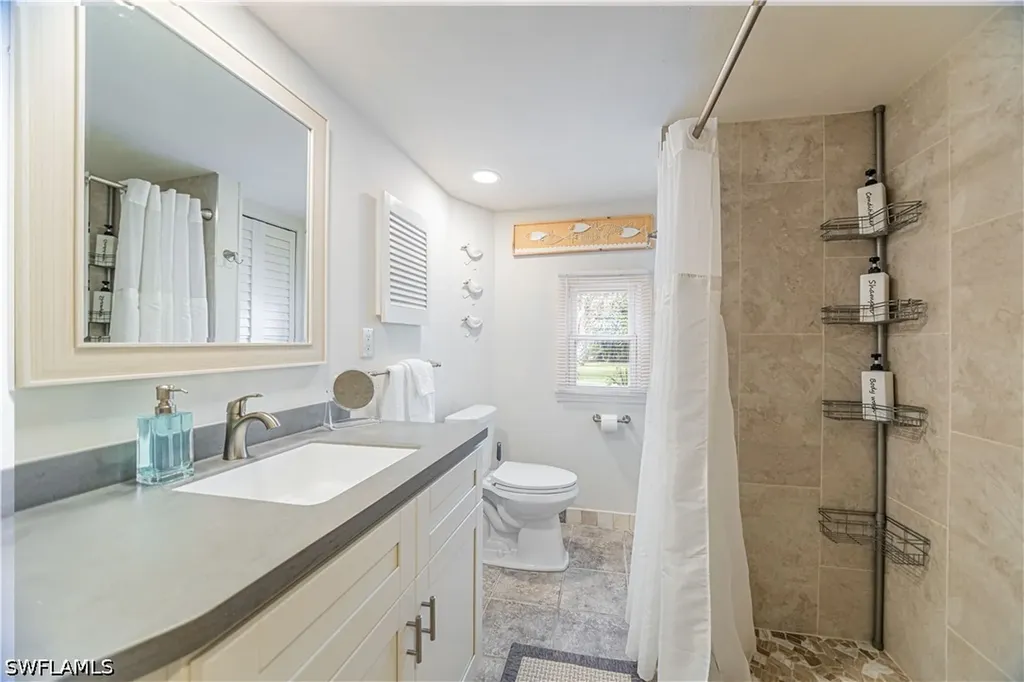 5370 / 5372 Palmetto Street Fort Myers Beach FL 33931