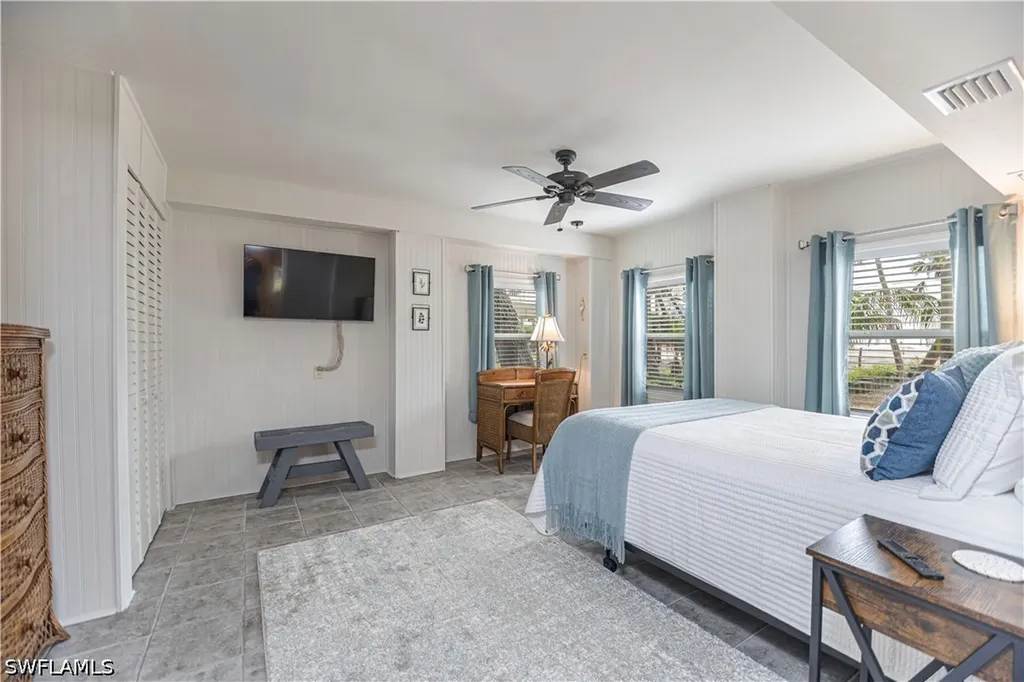 5370 / 5372 Palmetto Street Fort Myers Beach FL 33931