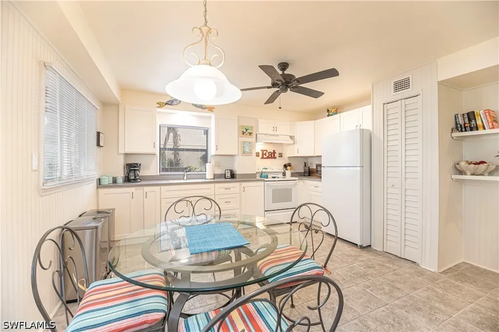 5370 / 5372 Palmetto Street Fort Myers Beach FL 33931