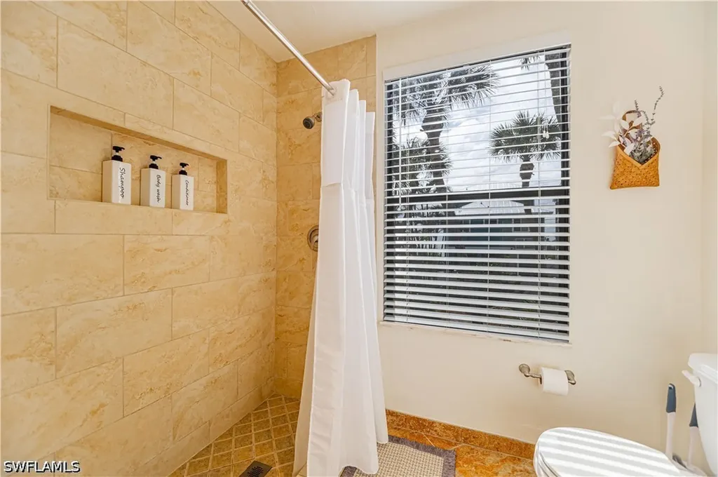 5370 / 5372 Palmetto Street Fort Myers Beach FL 33931