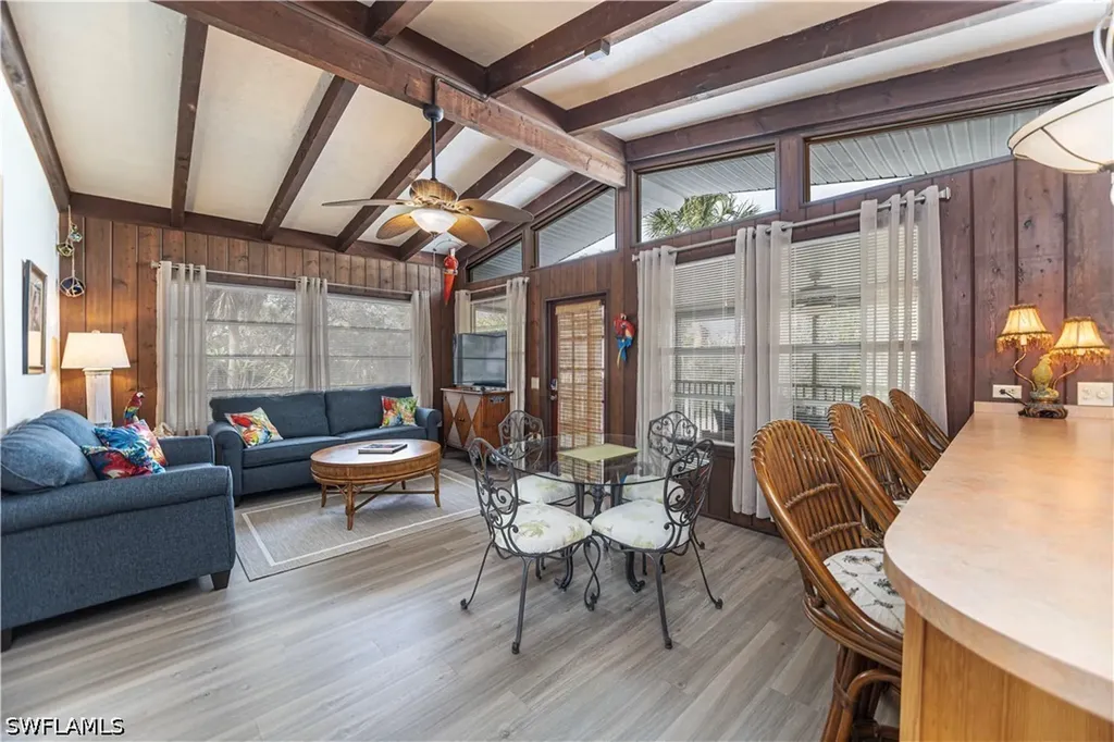 5370 / 5372 Palmetto Street Fort Myers Beach FL 33931