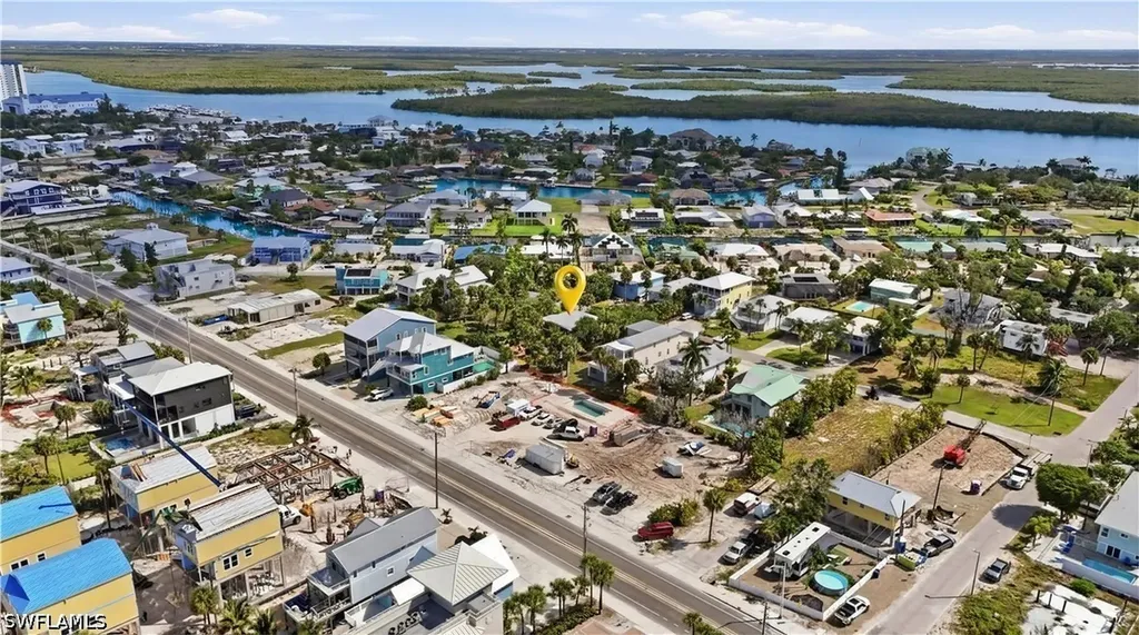 5370 / 5372 Palmetto Street Fort Myers Beach FL 33931
