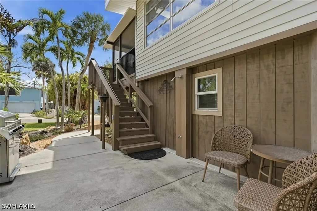 5370 / 5372 Palmetto Street Fort Myers Beach FL 33931