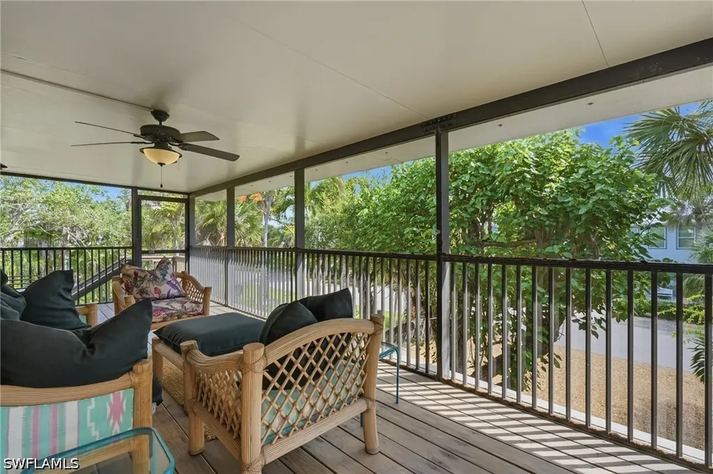 5370 / 5372 Palmetto Street Fort Myers Beach FL 33931