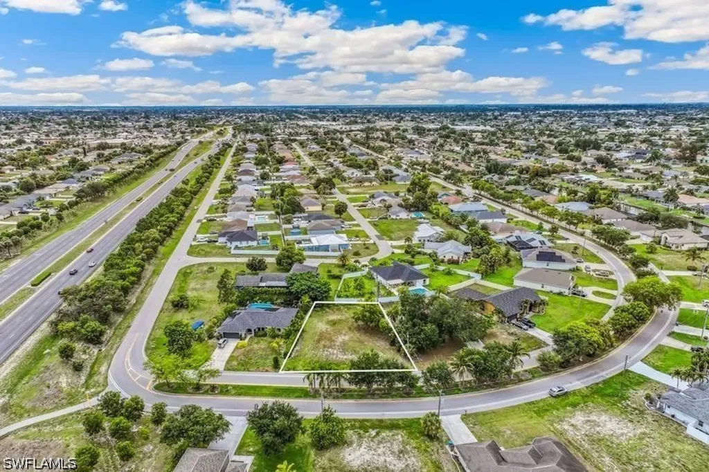 2516 Aviation Parkway Cape Coral FL 33904
