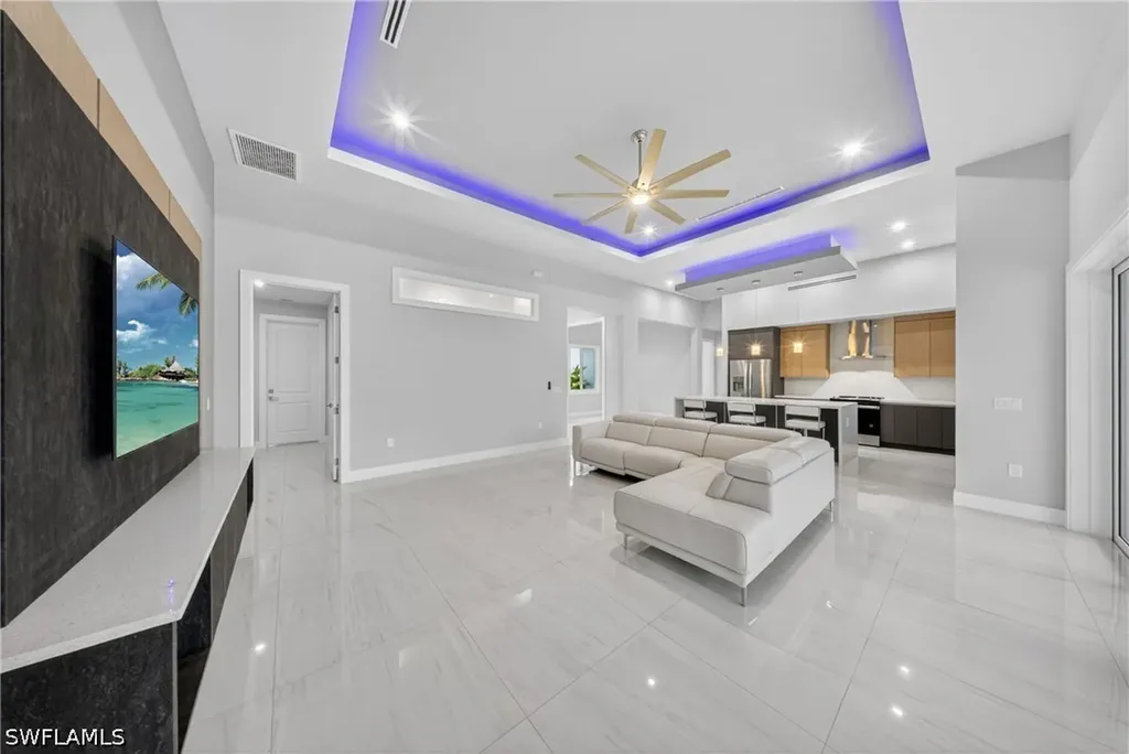 2929 SW 6th Place Cape Coral FL 33914