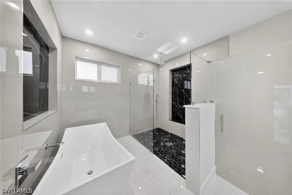 2929 SW 6th Place Cape Coral FL 33914