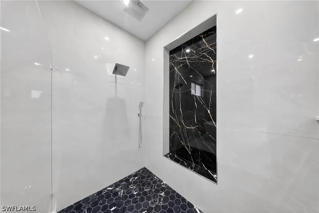 2929 SW 6th Place Cape Coral FL 33914