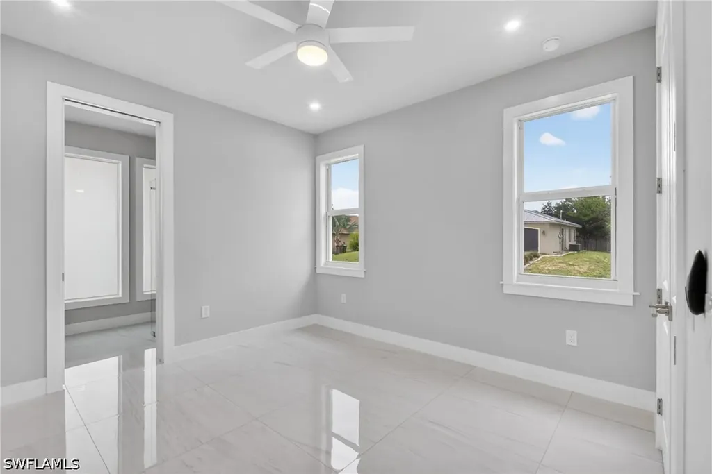 2929 SW 6th Place Cape Coral FL 33914