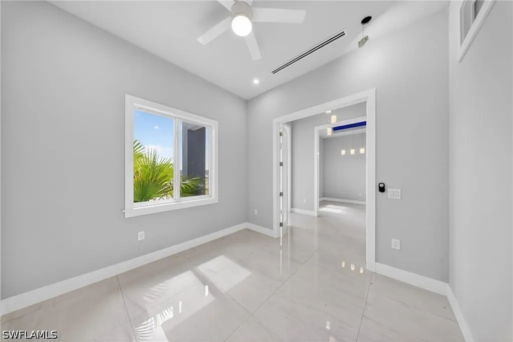 2929 SW 6th Place Cape Coral FL 33914