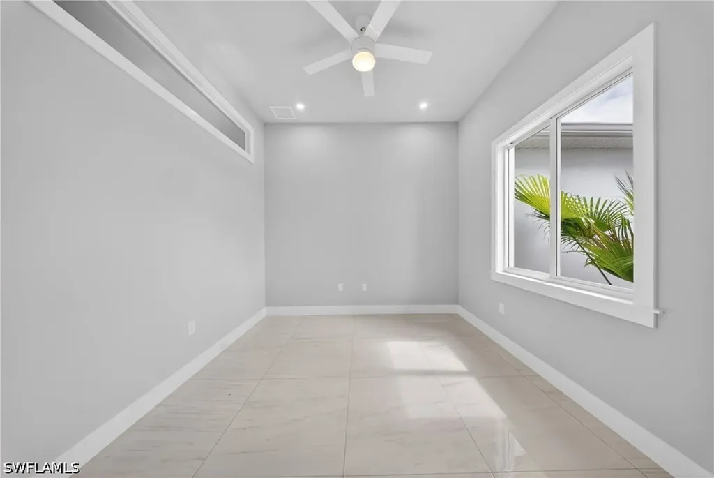 2929 SW 6th Place Cape Coral FL 33914